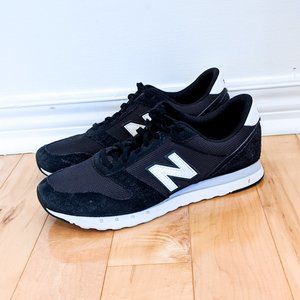 Women's New Balance 311's Comfort Plus sz 9.5